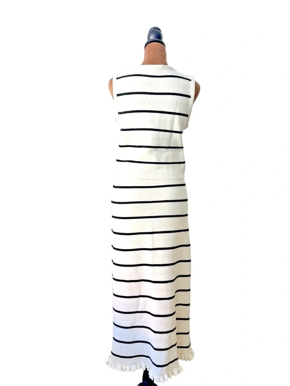 Women's 2-Piece Cream & Black Striped Knit Skirt Set Sleeveless Top Preloved
